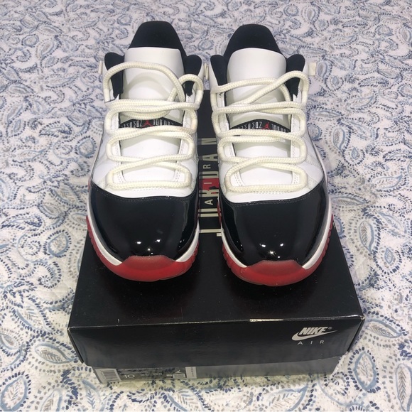 Air Jordan 11 Retro Low 'Concord-Bred